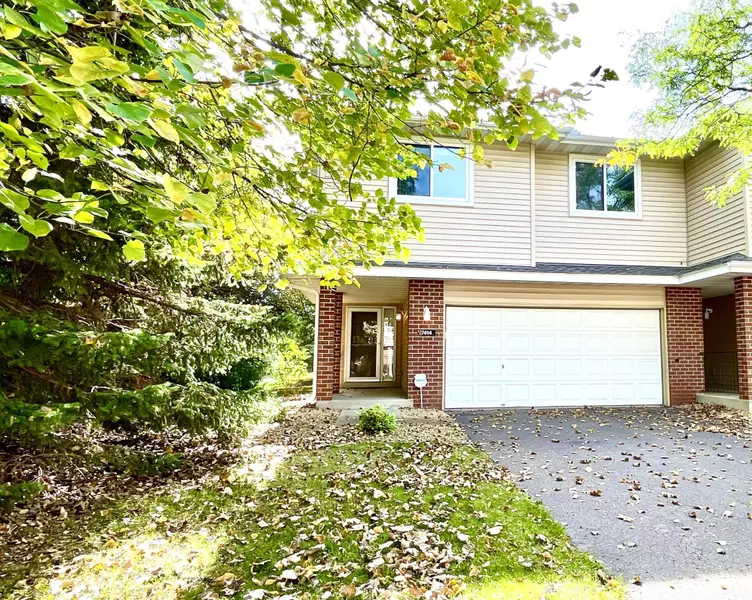 7414 Bolton WAY, Inver Grove Heights, MN 55076