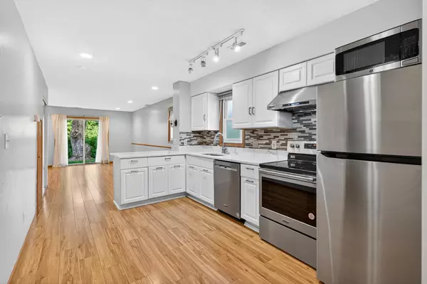 Vadnais Heights, MN 55127,832 Woodgate DR #107