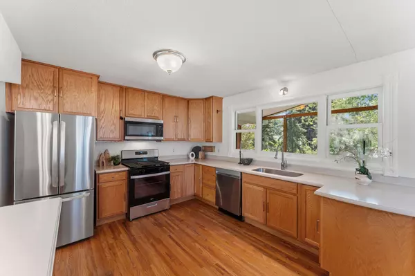 1607 E 87th ST, Bloomington, MN 55425