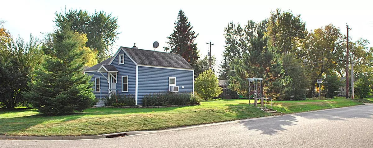 Brainerd, MN 56401,1523 NE 9th AVE