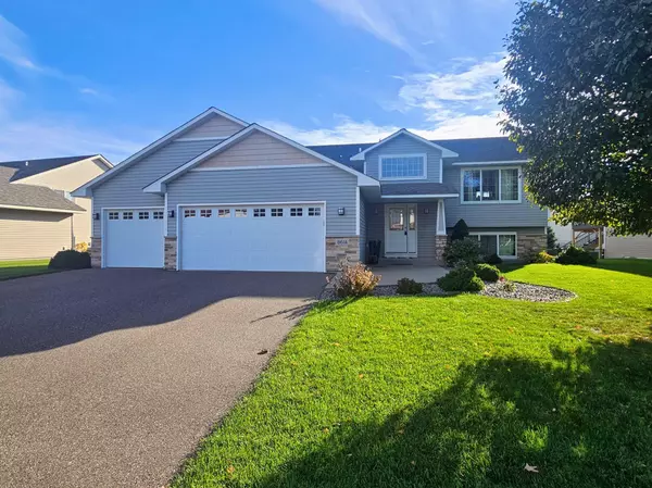 8614 Tessman Pkwy N, Brooklyn Park, MN 55445