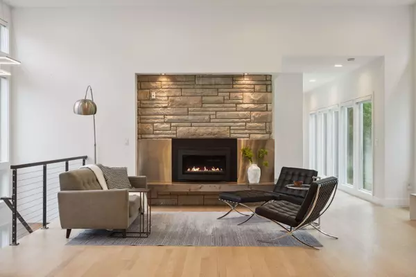 Golden Valley, MN 55422,209 Westwood Drive N