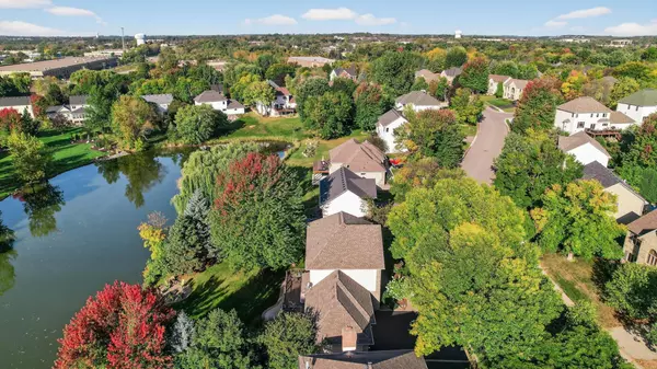 Chanhassen, MN 55317,2231 Stone Creek DR