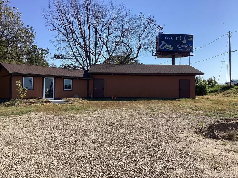 817 Marshall ST, Albert Lea, MN 56007