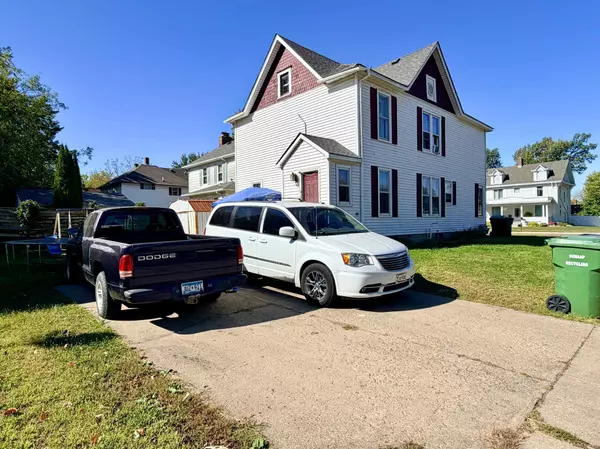 Worthington, MN 56187,1324 5th AVE