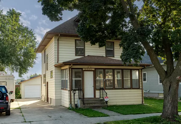 126 11th AVE SE, Rochester, MN 55904