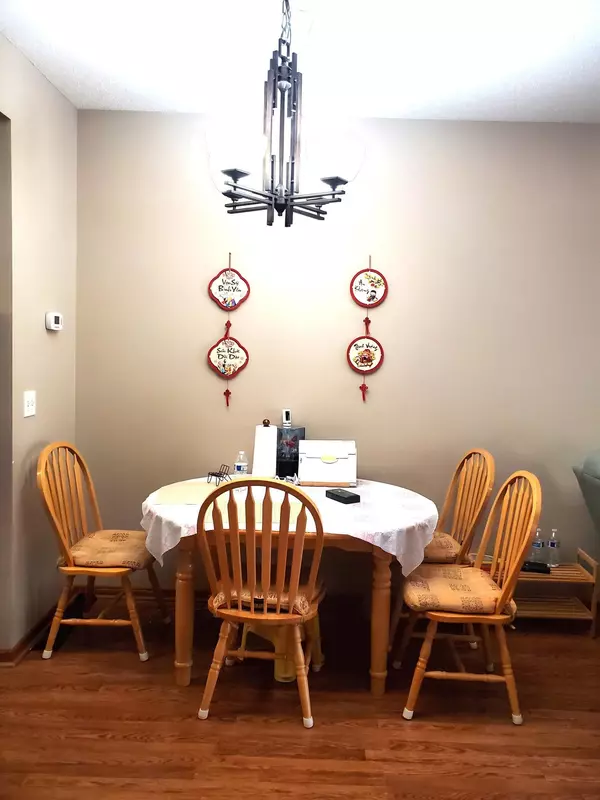 Chaska, MN 55318,952 Conner ST