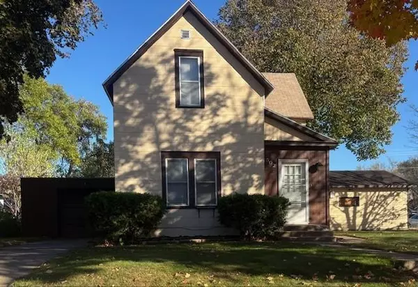 Little Falls, MN 56345,502 3rd ST NE