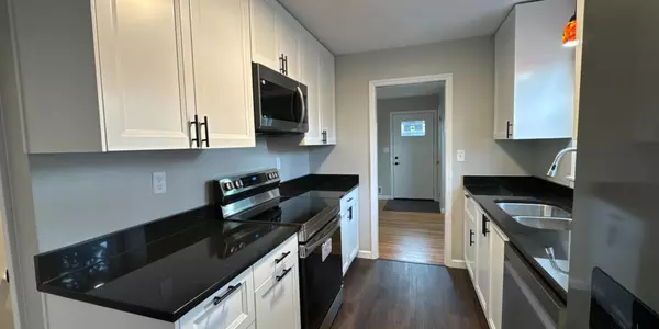 Inver Grove Heights, MN 55076,7394 Dawn AVE