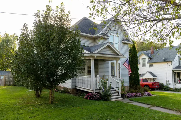 Red Wing, MN 55066,1218 East AVE