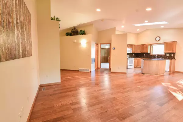 Fargo, ND 58103,3240 30th AVE S