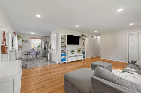 New Hope, MN 55428,7720 61st AVE N