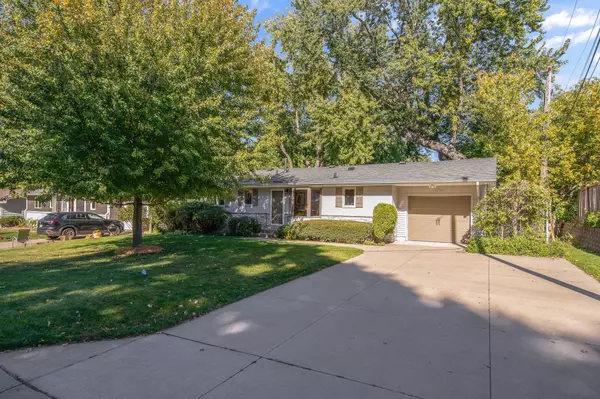 2517 36th AVE NE, Saint Anthony, MN 55418