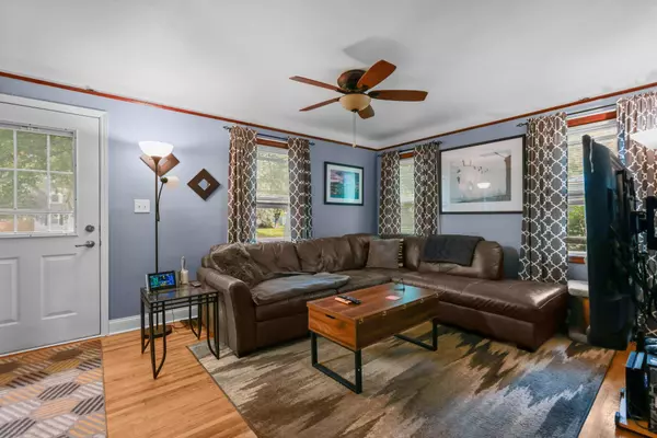 Arden Hills, MN 55112,1932 Glenpaul AVE