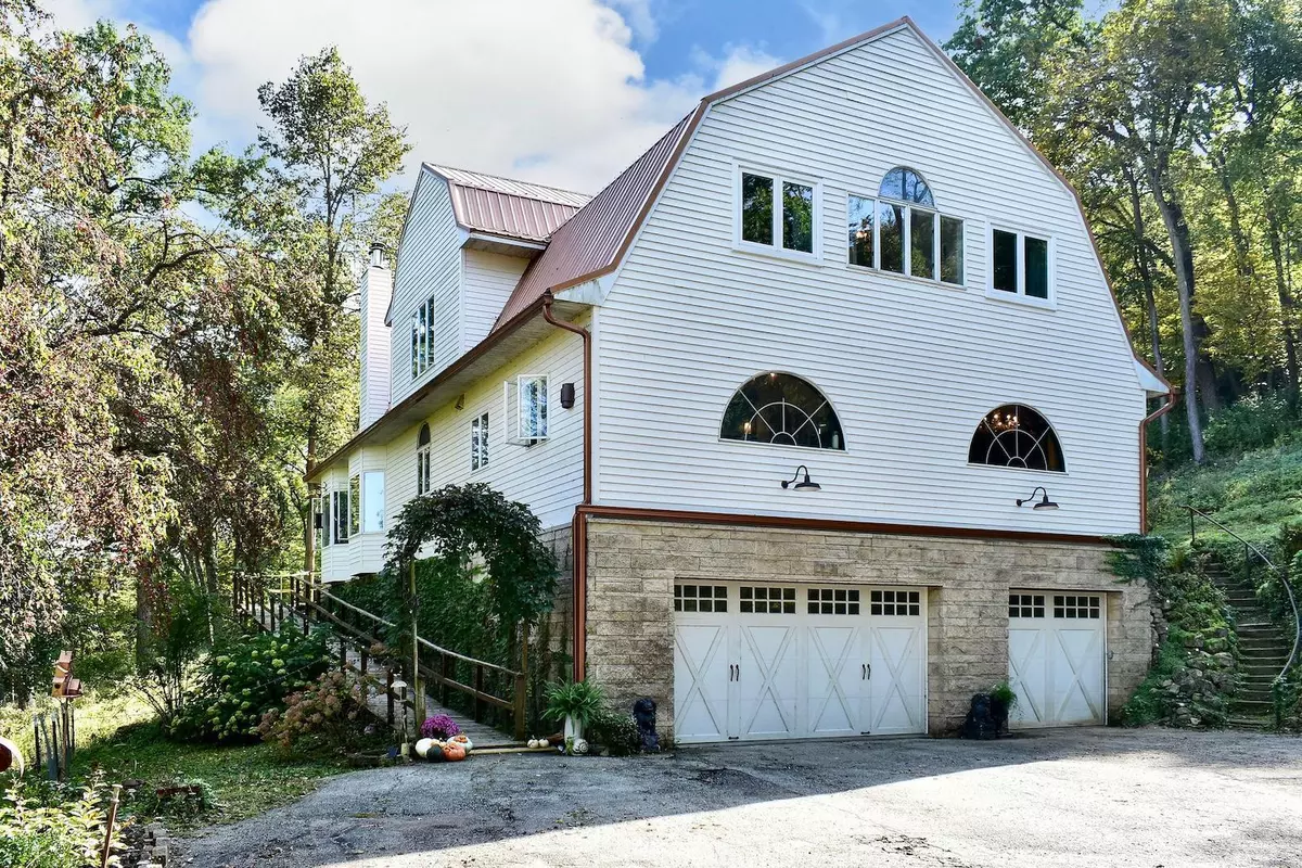 Winona, MN 55987,2331 Goodview RD