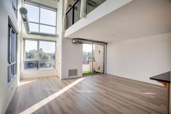 Minneapolis, MN 55404,1829 3rd AVE S #203