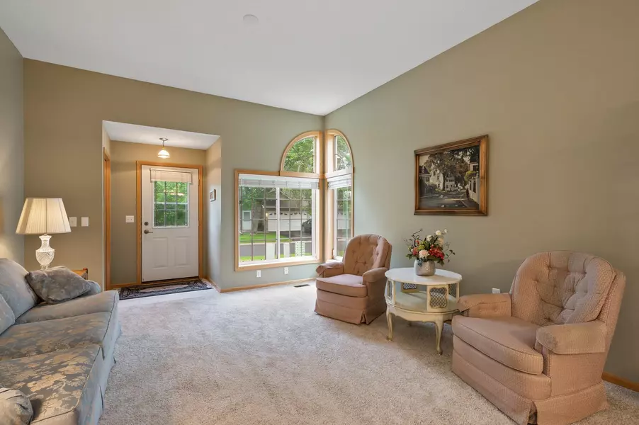 19136 Concord CT NW, Elk River, MN 55330