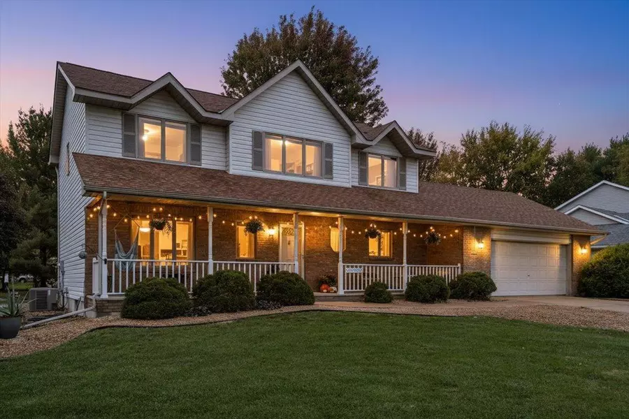 1208 Tierney DR, New Richmond, WI 54017