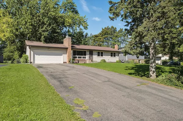 650 23rd AVE NW, New Brighton, MN 55112