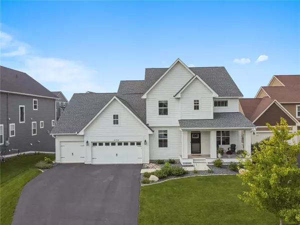 5125 Boulder LN, Chaska, MN 55318