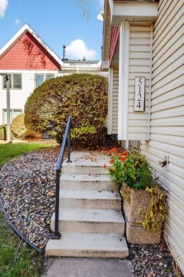 Minneapolis, MN 55417,5124 41st AVE S