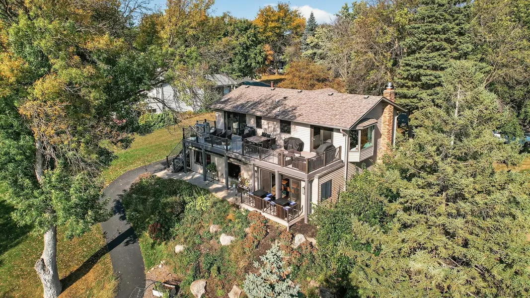 15601 Highland AVE NW, Prior Lake, MN 55372