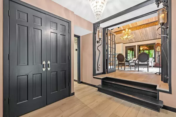 Maple Grove, MN 55369,11649 Gentilly RD