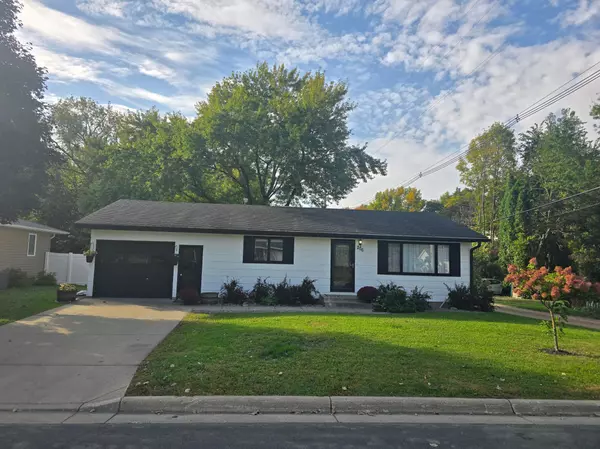 206 2nd ST SE, New Prague, MN 56071