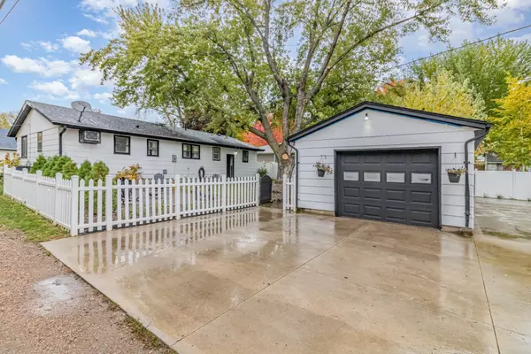 New Prague, MN 56071,206 2nd ST SE