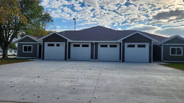 Pipestone, MN 56164,901 7th Ave SW