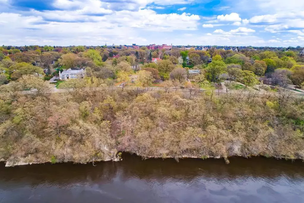 Saint Paul, MN 55104,98 Mississippi River Blvd N - Lot