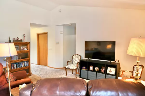 Coon Rapids, MN 55433,11267 Robinson DR NW