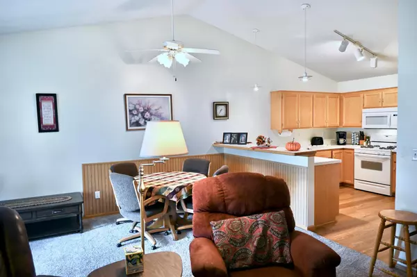 Coon Rapids, MN 55433,11267 Robinson DR NW
