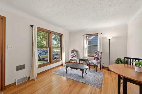 North Saint Paul, MN 55109,2542 4th AVE E