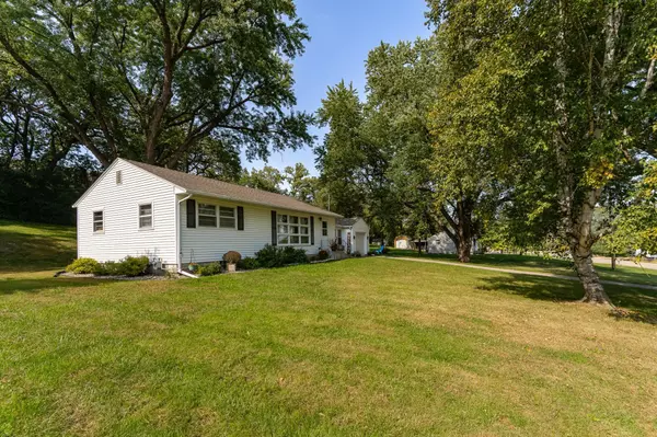 2441 22nd AVE SE, Rochester, MN 55904