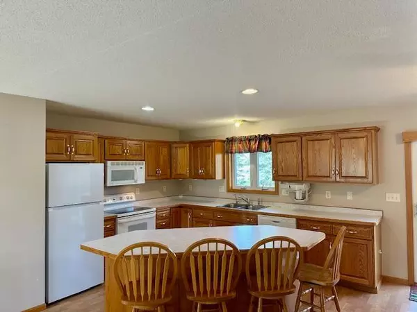 Alexandria, MN 56308,113 Sumac DR
