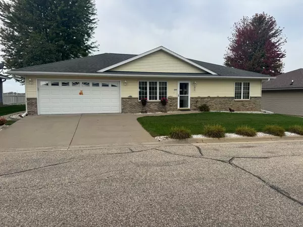 Zumbrota, MN 55992,580 Zumbrota AVE
