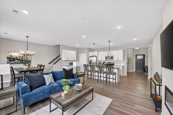 Corcoran, MN 55374,19974 Hunters RDG