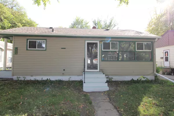 1436 5 AVE S, Fargo, ND 58103