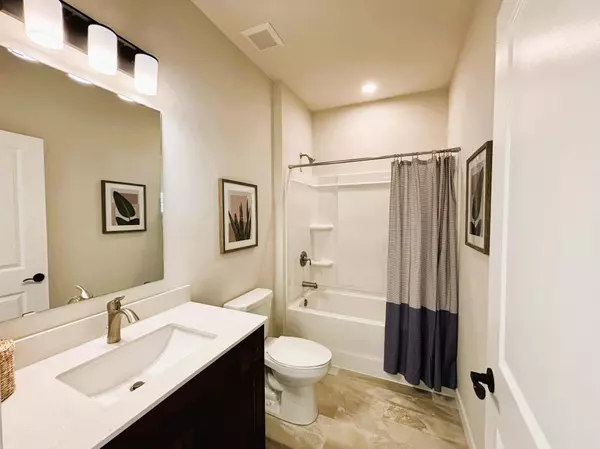 Inver Grove Heights, MN 55077,7834 Austin PATH