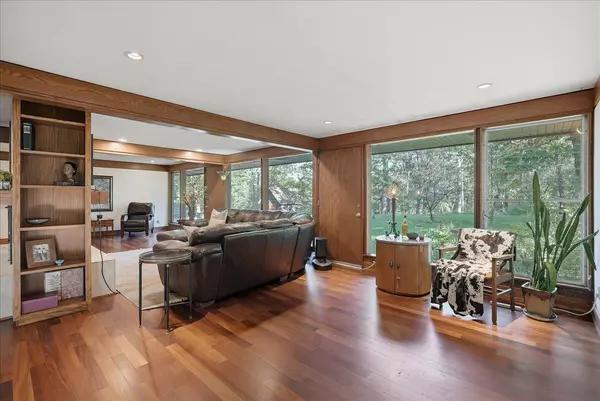 North Oaks, MN 55127,16 Pheasant LN