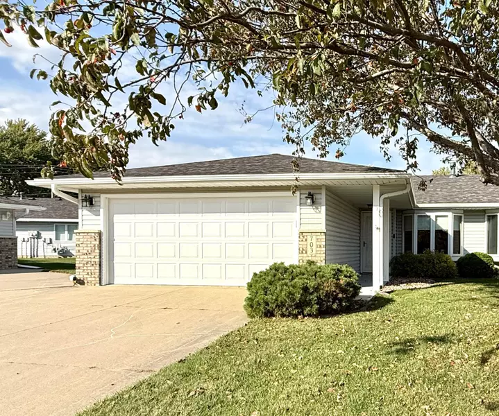 703 W Veterans Memorial HWY, Kasson, MN 55944