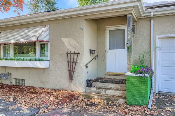 New Prague, MN 56071,308 Pershing AVE N