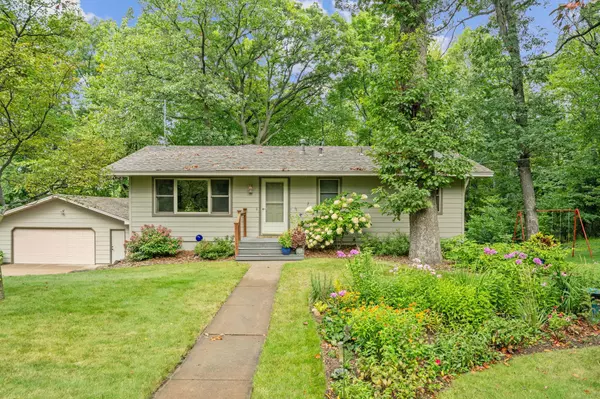 9842 Scandia TRL N, Forest Lake, MN 55025