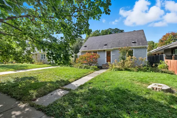 Saint Paul, MN 55116,1331 Murray ST