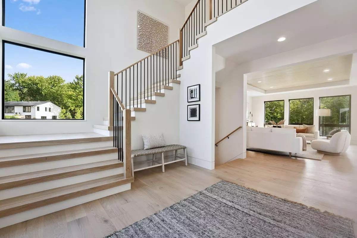 Chaska, MN 55318,713 Ensconced WAY