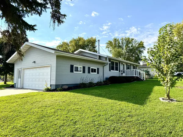 Stewartville, MN 55976,506 7th ST NE