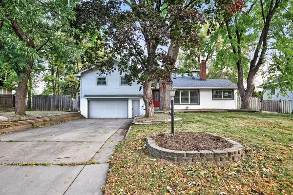 Burnsville, MN 55337,304 Valley High RD