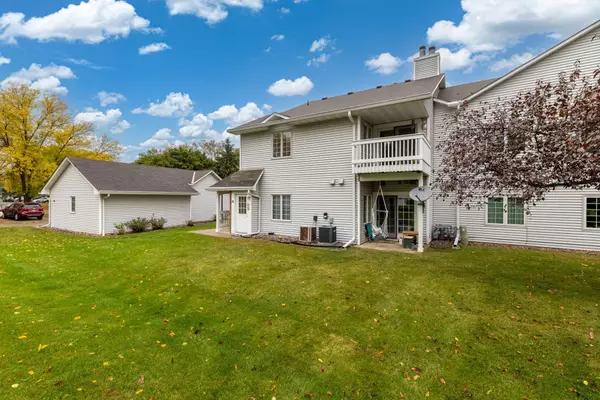 Eagan, MN 55123,3557 Blue Jay WAY #200