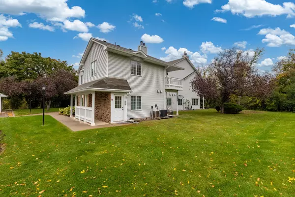 3557 Blue Jay WAY #200, Eagan, MN 55123